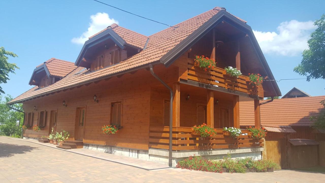 Guest Accommodation Marko Kesic Grabovac  Exterior photo